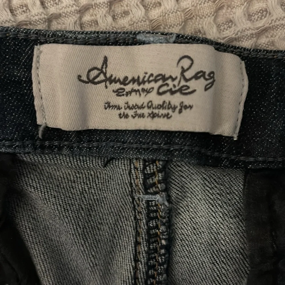 Shorts - Picture 6 of 8